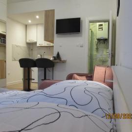 Maksimir Oboj, studio apartman, self check in