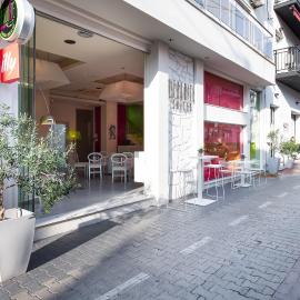 Afrodite Suites, hotell i Potos