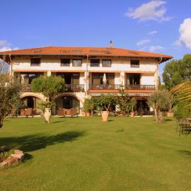 Hazienda Apartmenthotel - Ihr Rückzugsort zum Wohlfühlen, hotel in Gernsbach