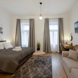 Chop Old House Hotel, хотел в Велика Горица