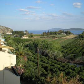 Christina Apartments, hotel u gradu Drepano