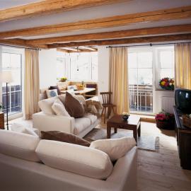 Chalet Jochpass Ferienwohnungen by HOTEL LANIG - Ferienwohnungen mit Zugang zum WellnessSpa im Hotel Lanig, hotell sihtkohas Bad Hindelang