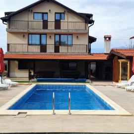 Къща за гости - Вила Сидона, hotel i Banya
