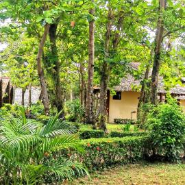 Sulu Sunset Beach Resort, hotel u gradu 'Nauhang'