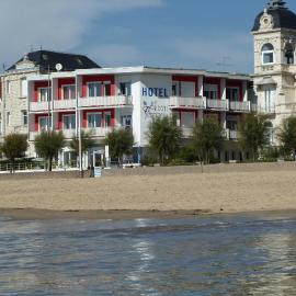 Hotel Le Trident Thyrsé, hôtel à Royan