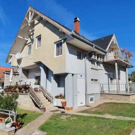 Apartment in Balatonszabadi 43404, hotel in Balatonszabadi