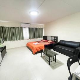 ป็อปปูล่าคอนโด เมืองทองธานี ใกล้ Impact 酒店 公寓, hotel di Thung Si Kan