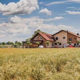 Lux Living Apartments BUDIČ near Terme Čatež: Brežice şehrinde bir otel