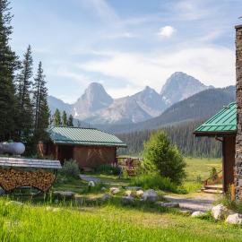 Mount Engadine Lodge، فندق في كاناناسكيس فيليج