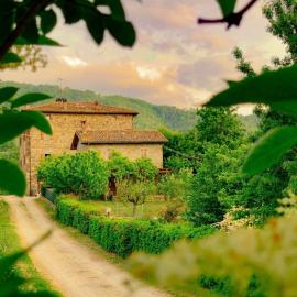La Teggia – hotel w mieście Monte San Pietro