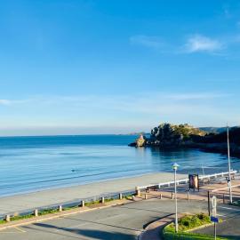 Les Studios de la Côte Roz - Vue Mer - Ecume, hotel in Perros-Guirec