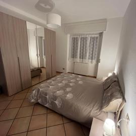 Casa vacanze due laghi, hotel u gradu Verđate
