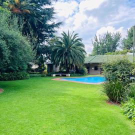 Big Tree Midrand, hotel u gradu Midrand