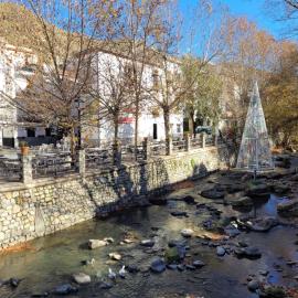 Apartamentos Pinos Genil, hotel a Pinos Genil