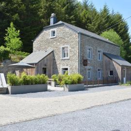 Holiday Home in Gedinne by the River, hotel in Vencimont