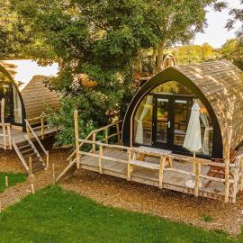 Boomhuis met wellness - Vakantiepark de Schreiershoek, hotel u gradu Dokkum
