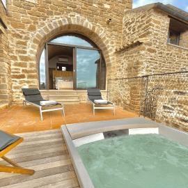 Torre Medieval de Queralt & Spa, hotelli kohteessa Concabella