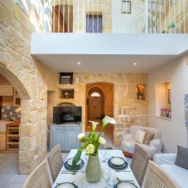 Casa Bartolo A Hidden Gem - Spacious Village Home EBAR1-1, hotell sihtkohas Lija