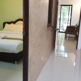 Raina-Suanpa Lung Sood Farmstay, hotel v destinácii Suphan Buri