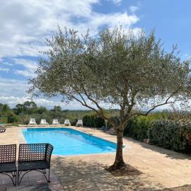 Villa Cool Douce, hotel a Joyeuse