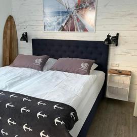 Bootshaus Appartements, хотел в Куксхавен