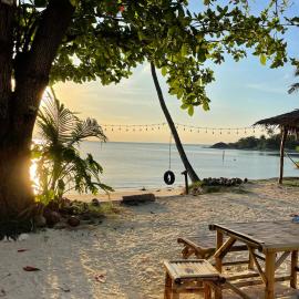 Colorful Hut, hotel em Haad Pleayleam