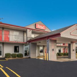 Red Roof Inn & Suites Jackson, TN, hotel a Jackson