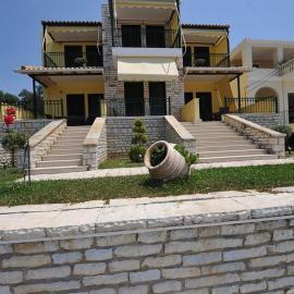 Koronisia Apartments, hotel v destinácii Koronisía