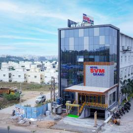 Viesnīca Hotel SVM GRAND Bachupally pilsētā Lingampalli