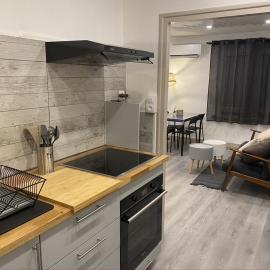 Le Pasteur Duplex Confort Centre Ville, hotel a Montchanin