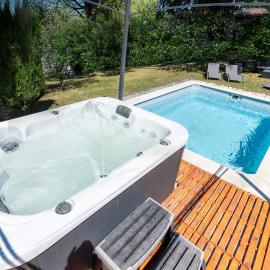 Maison Monbazillac avec piscine 2-4 pax, Hotel in Monbazillac