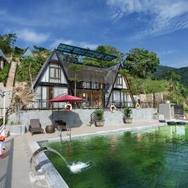 AM Horizon Resort، فندق في Hà Lộc