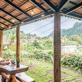 Ivy Cottage by Homie โรงแรมในFaial
