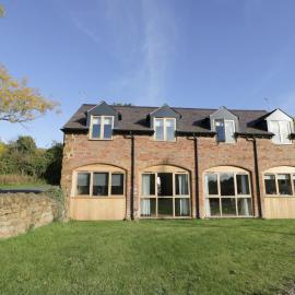 The Granary, hotel in Southam