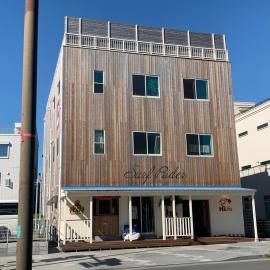 Viesnīca B&B Surf Rider-ゲストハウスタイプ pilsētā Kamakura