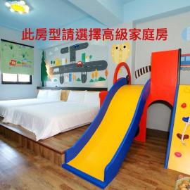 達樂斯電梯民宿Dollars BnB, hotell i Taitung City