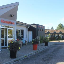 Logis Hotel des Portes de Meuse, hotel em Pagny-sur-Meuse