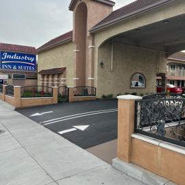 Industry Inn & Suites, hotel u gradu La Puente
