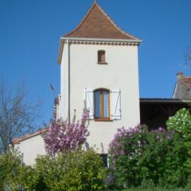 CHAMBRES D'HOTES LES GRAVES，聖皮爾拉菲的飯店