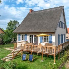Anker.Punkt: Einzigartiges Ferienhaus in Rieth am See, hotel en Rieth