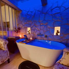 Vermaaten Boutique Suites Diamond, hotelli kohteessa Todi
