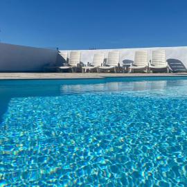 Villa Verano Apartamentos Compartidos Villaverde, hotel din La Oliva