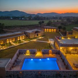Sariska Courtyard by Armr Hospitality, hotel a Tehla