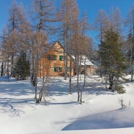 Jagdhütte auf der Tauplitzalm - Selbstversorgerhütte, готель у місті Tauplitzalm