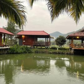 บ้านสวนวิวทุ่ง, hotel in Samoeng