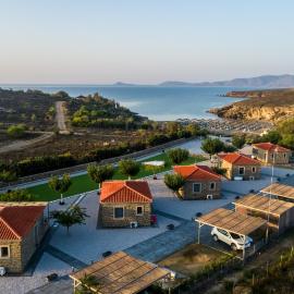Aphrodite Stone Apartments, hotell i Moúdhros