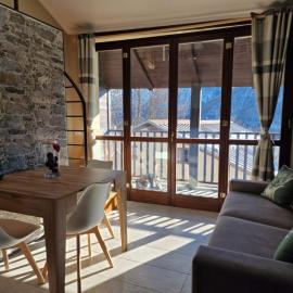 Home holidays- attico arc en ciel, hotel en Sestriere