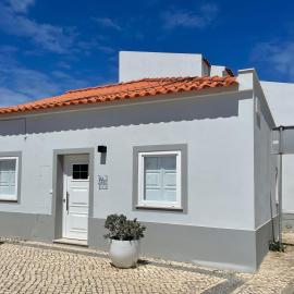 Casa Sagres T2 - 3 minutos a pé Praia da Mareta, hotel di Sagres