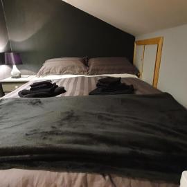 Forest Hills Lodge, hotell i Slane
