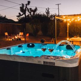 Minutes to JT National Park, Hot Tub & Game Room, khách sạn ở Joshua Tree